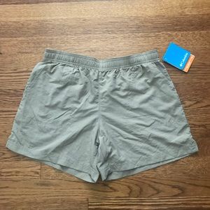 Women’s Columbia Sandy River Shorts NWT